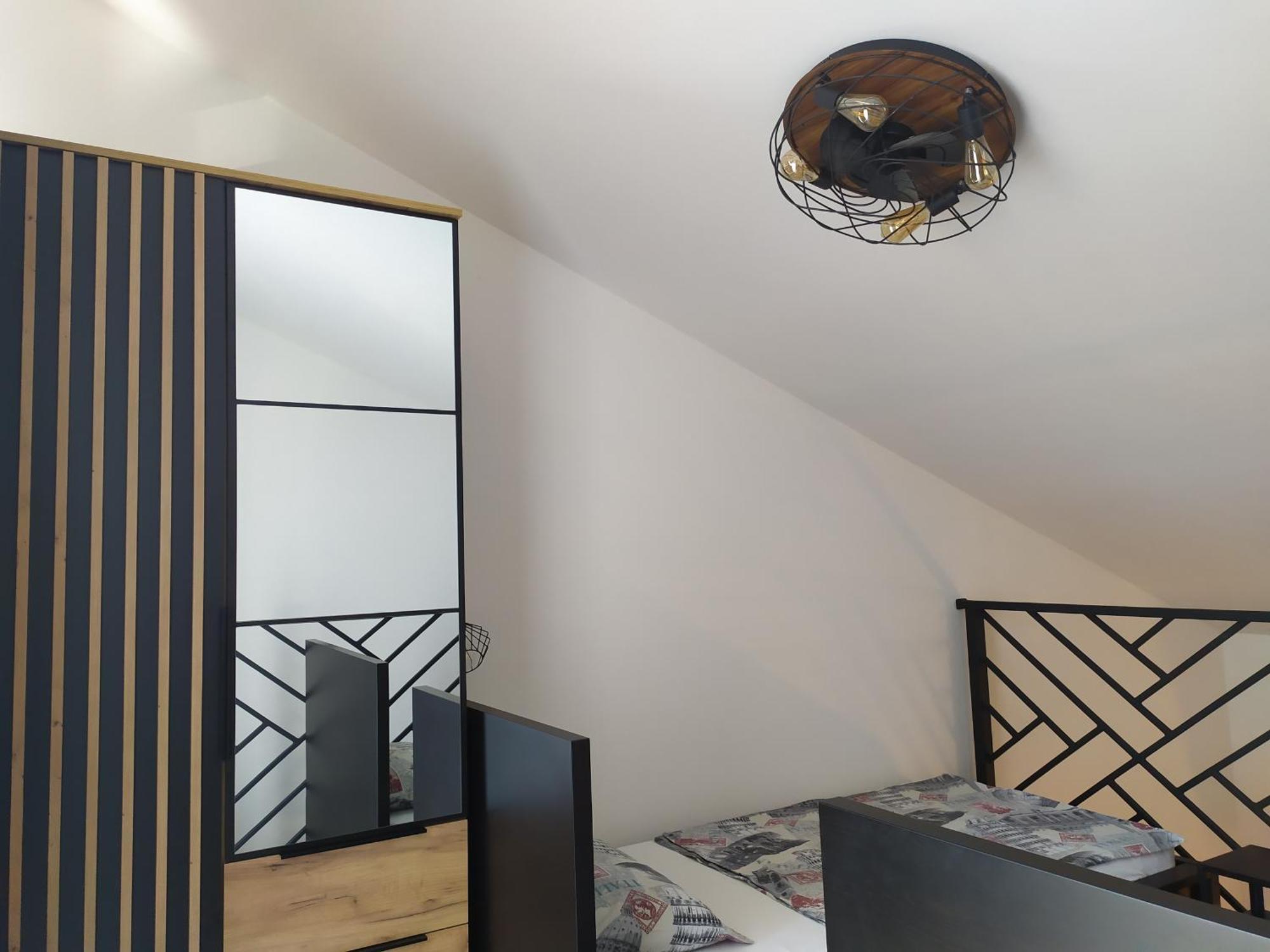נין Apartmani Mira מראה חיצוני תמונה